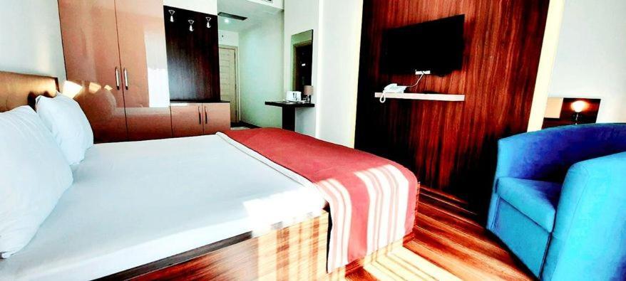 Hotel DOA Skopje Luaran gambar
