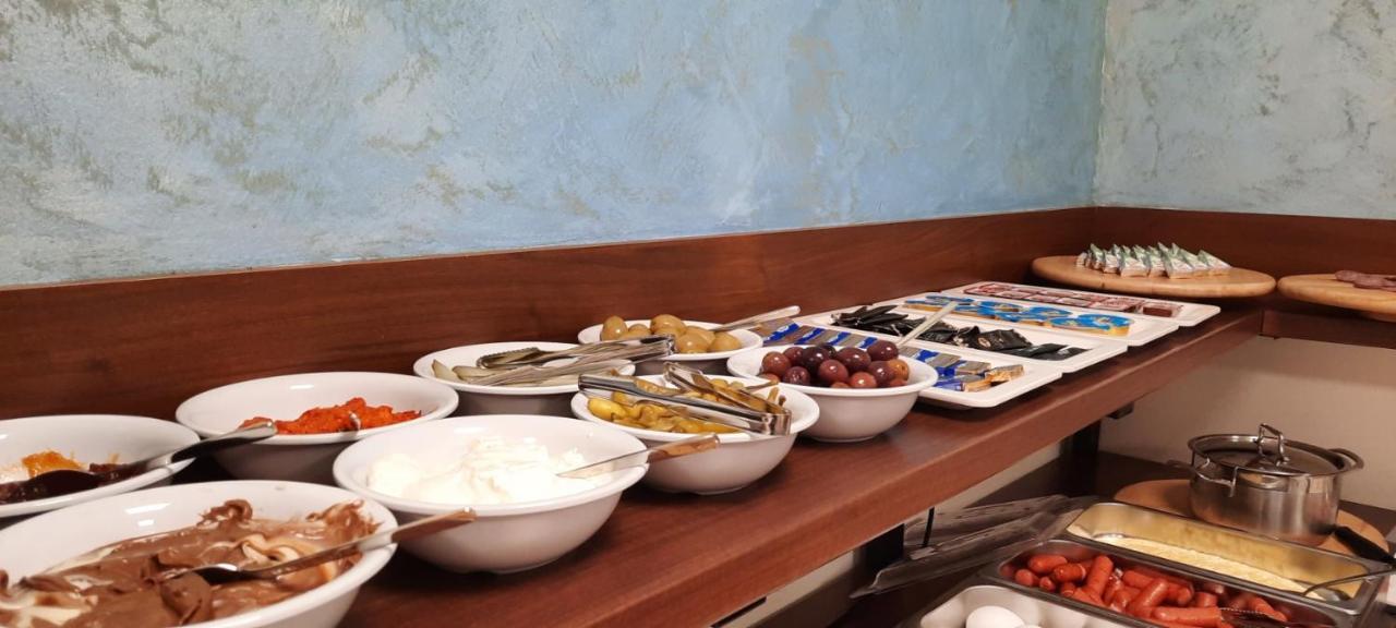 Hotel DOA Skopje Luaran gambar