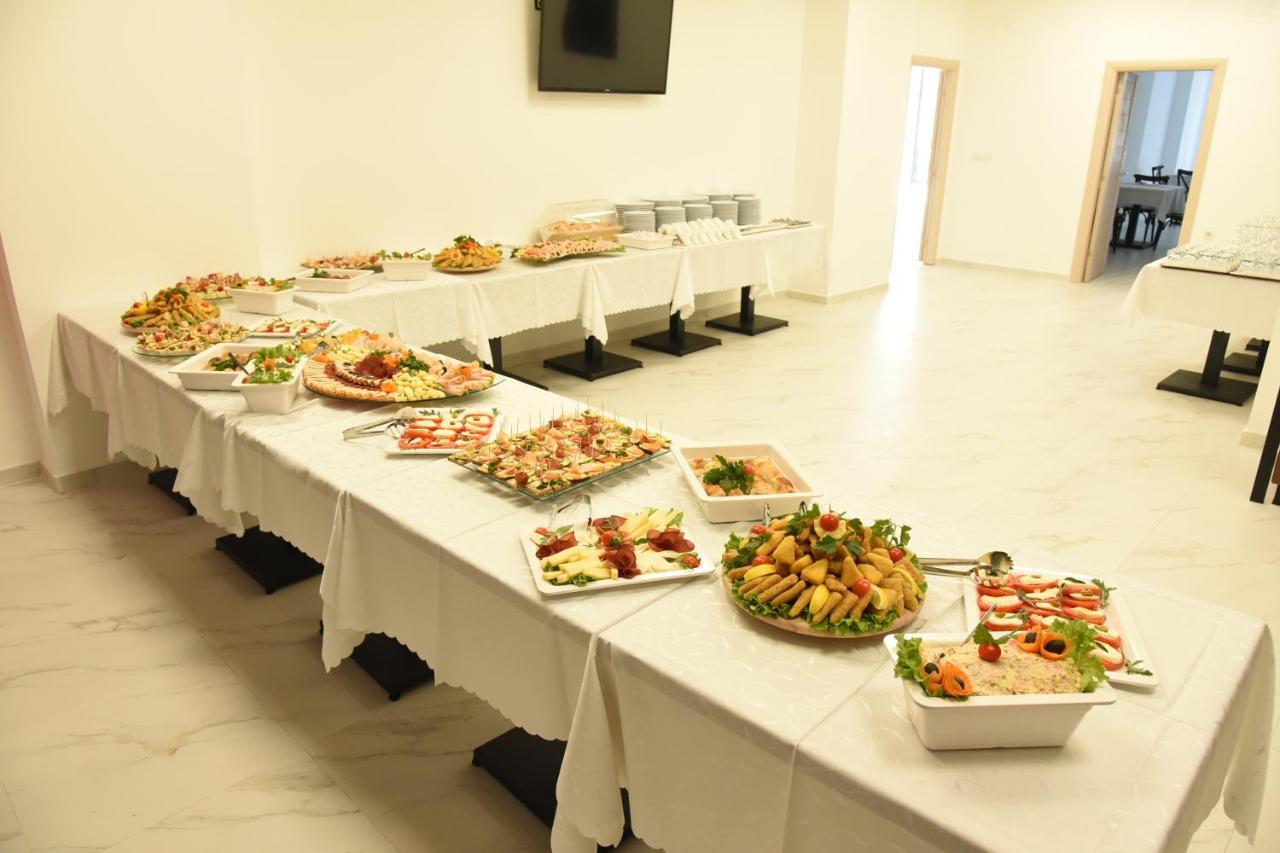 Hotel DOA Skopje Luaran gambar